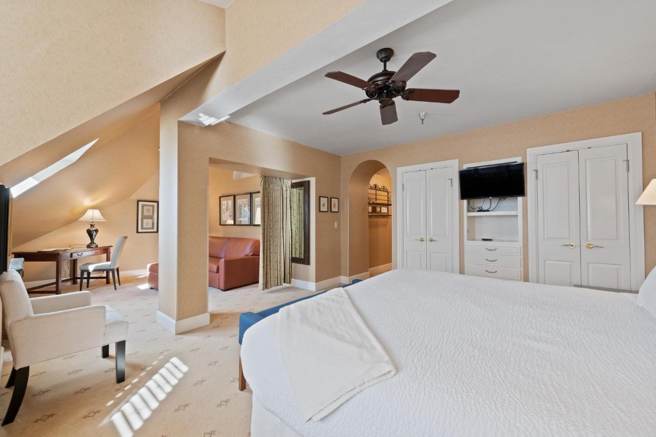 Deluxe Junior Suite