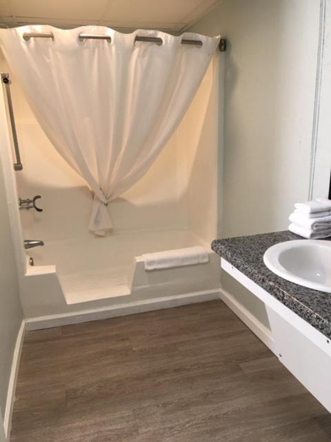 Non-Oceanfront Double Queen Room Kitchen-Accessible