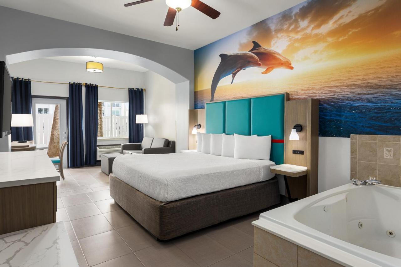 King Suite Spa Bath