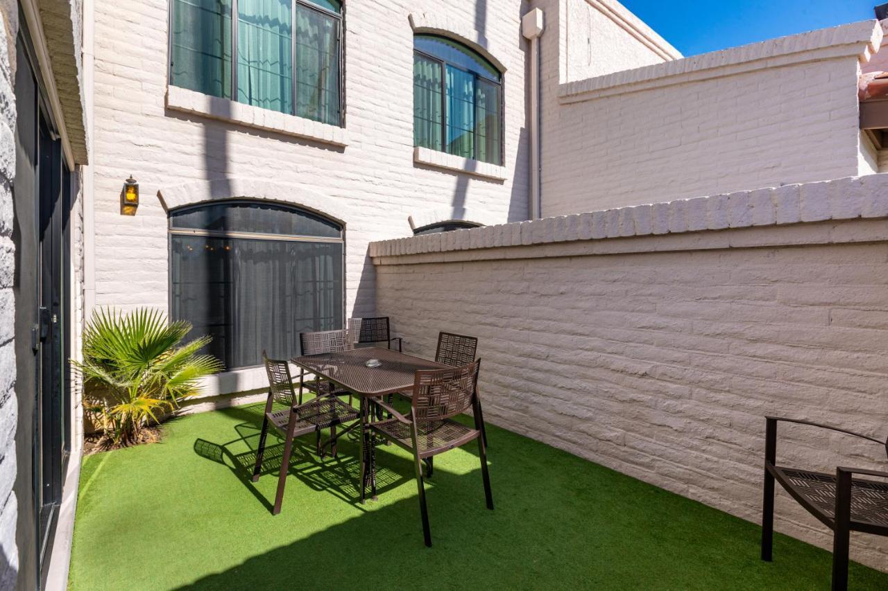 Three Bedroom Villa Terrace
