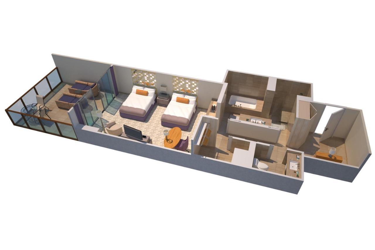 Grand Luxe Oceanfront King Room Adapted Tub Mobility Accessible