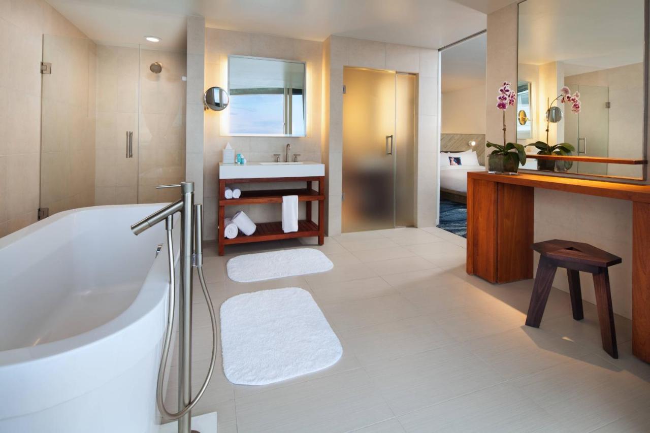 Supreme Large King Room Ocean View Balcony Mobility or Hearing Accessible Roll Shower