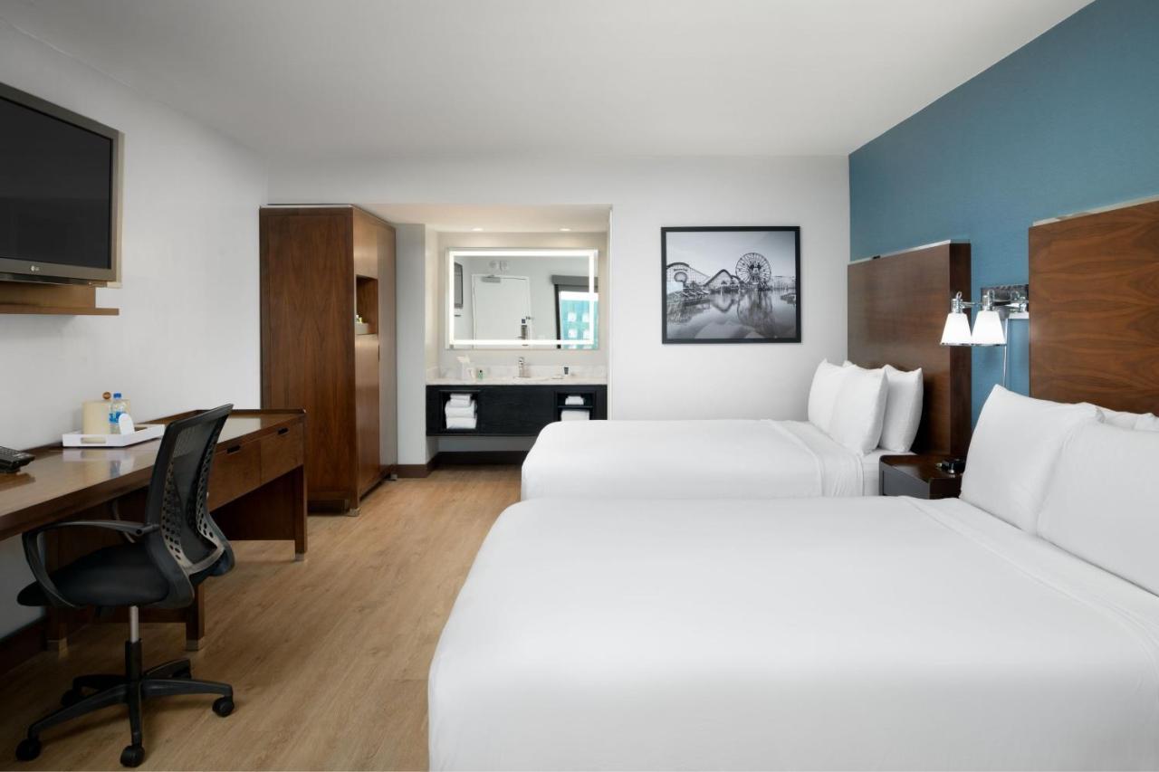 Queen Room Two Queen Beds