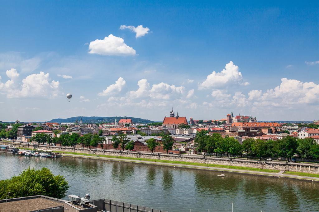 Pokój dwuosobowy z widokiem na Wisłę