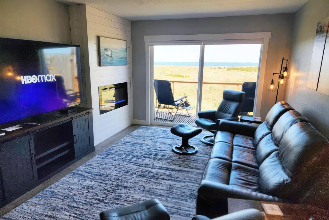 3rd Floor Deluxe Condo Ocean View Balcony Non Pet Friendly