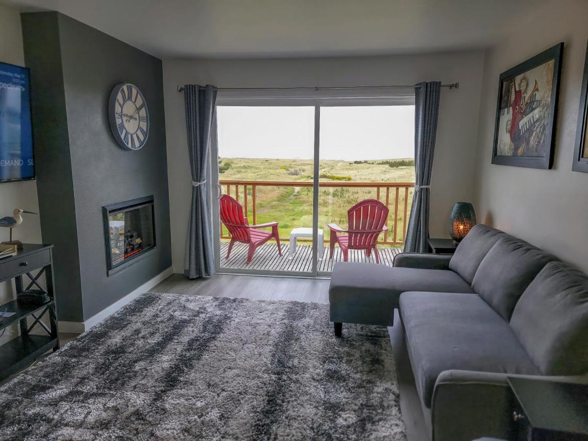 3rd Floor Deluxe Condo Ocean View Balcony Non Pet Friendly