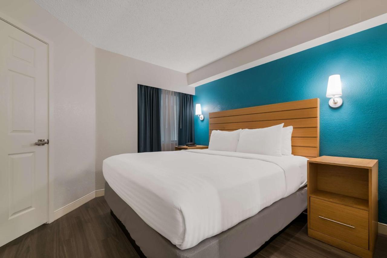 Two Bedroom Suite King Queen