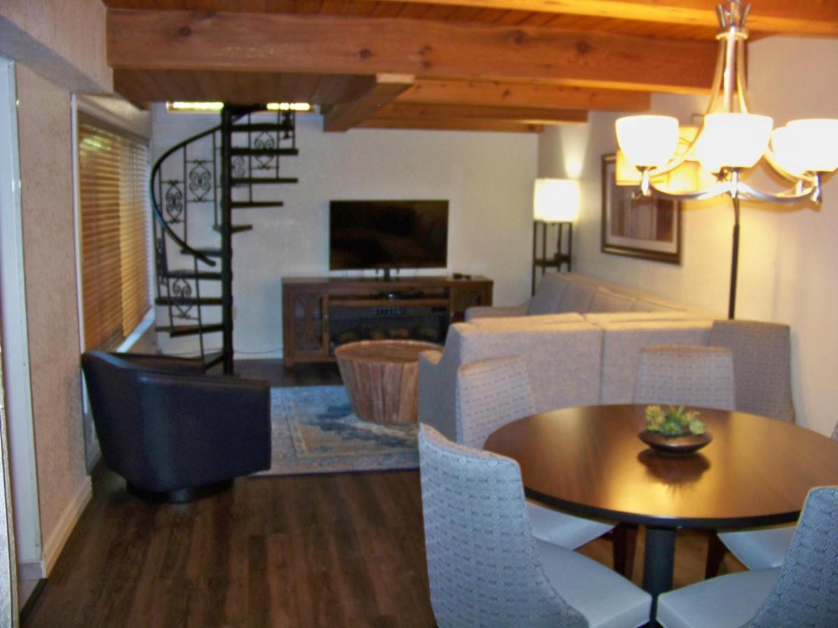 One-Bedroom Apartment Loft
