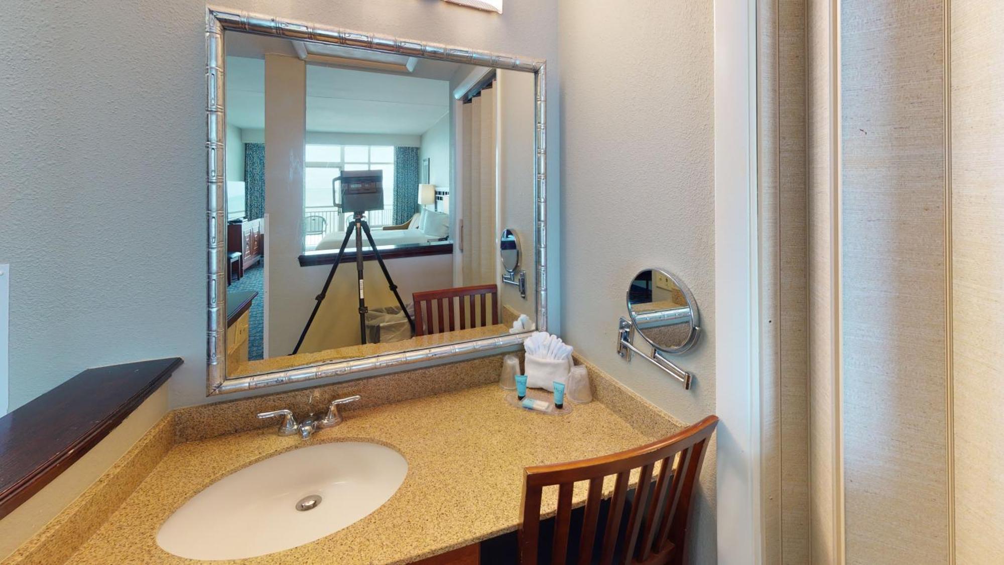 Oceanfront Deluxe Double Studio