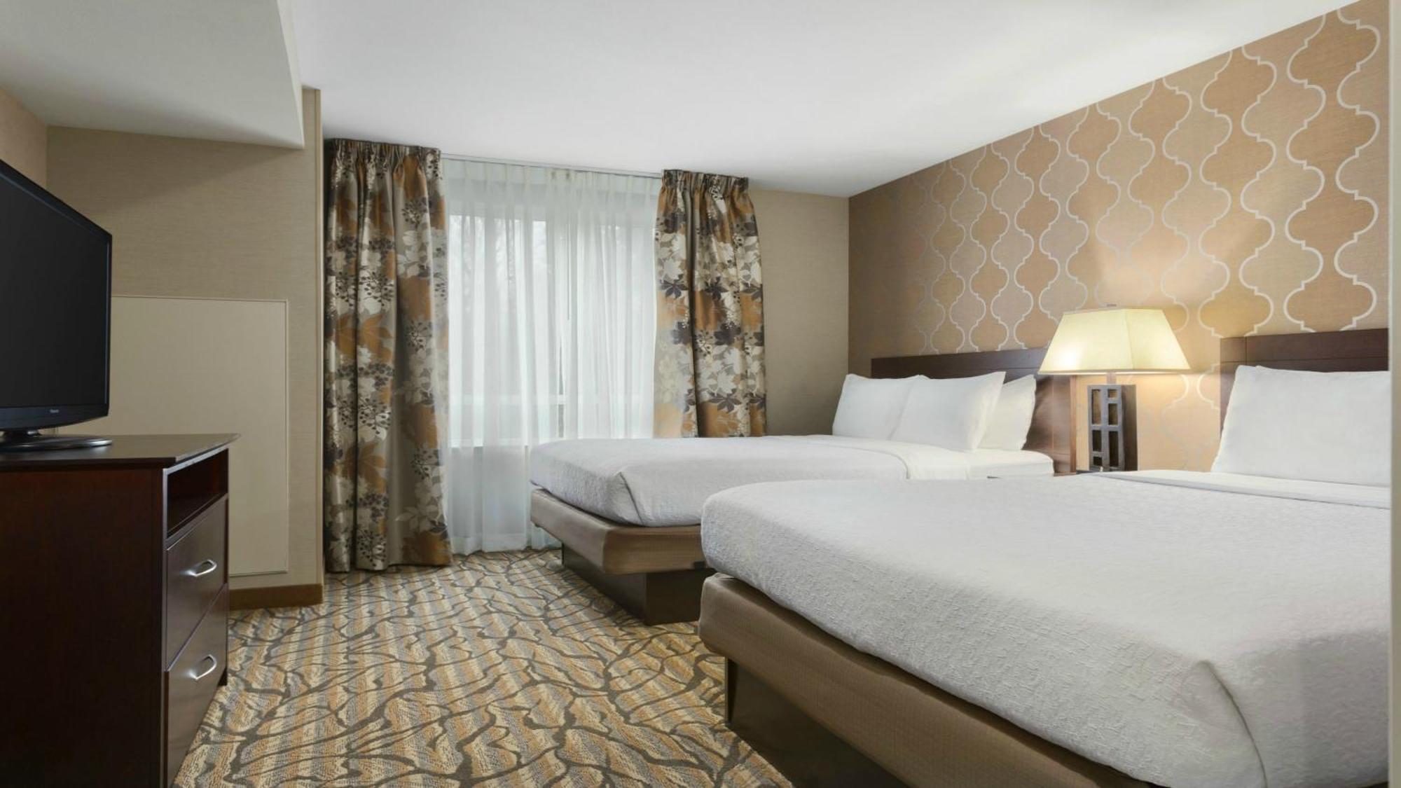 Standard Queen Room Two Queen Beds Communications Accessible