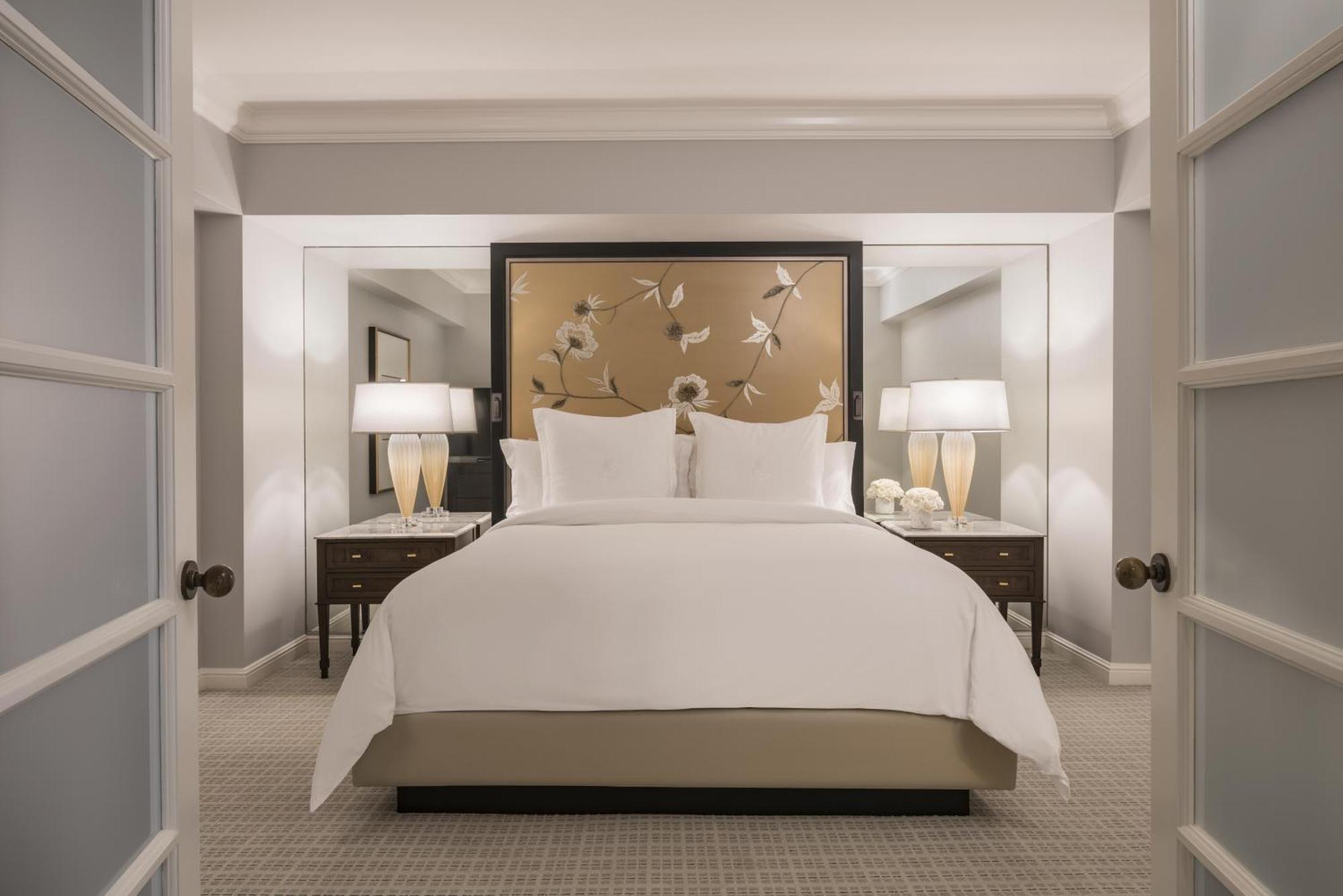 Hollywood Suite King Bed