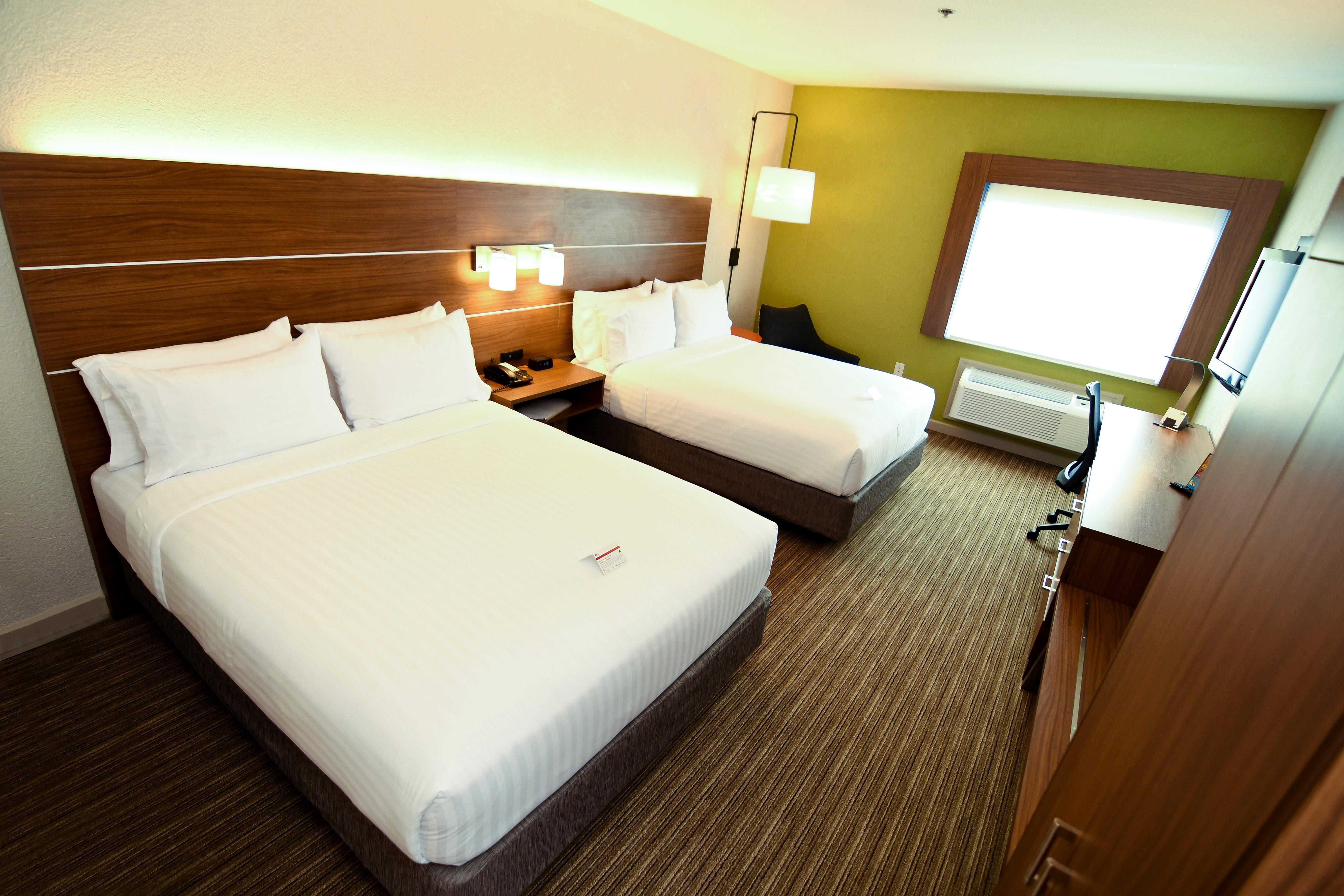 Standard Queen Room Two Queen Beds