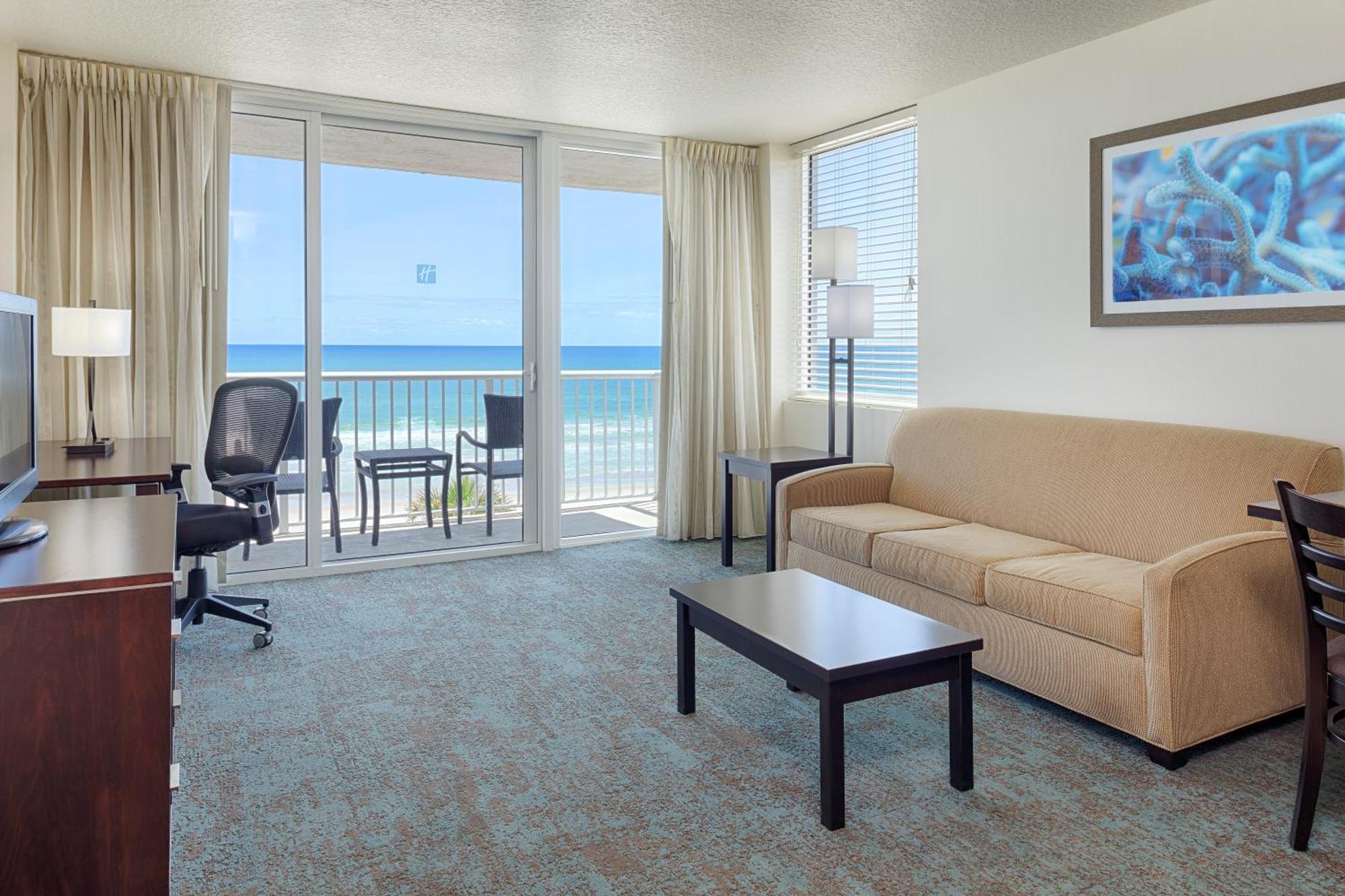 Suite Two Beds Non-Smoking