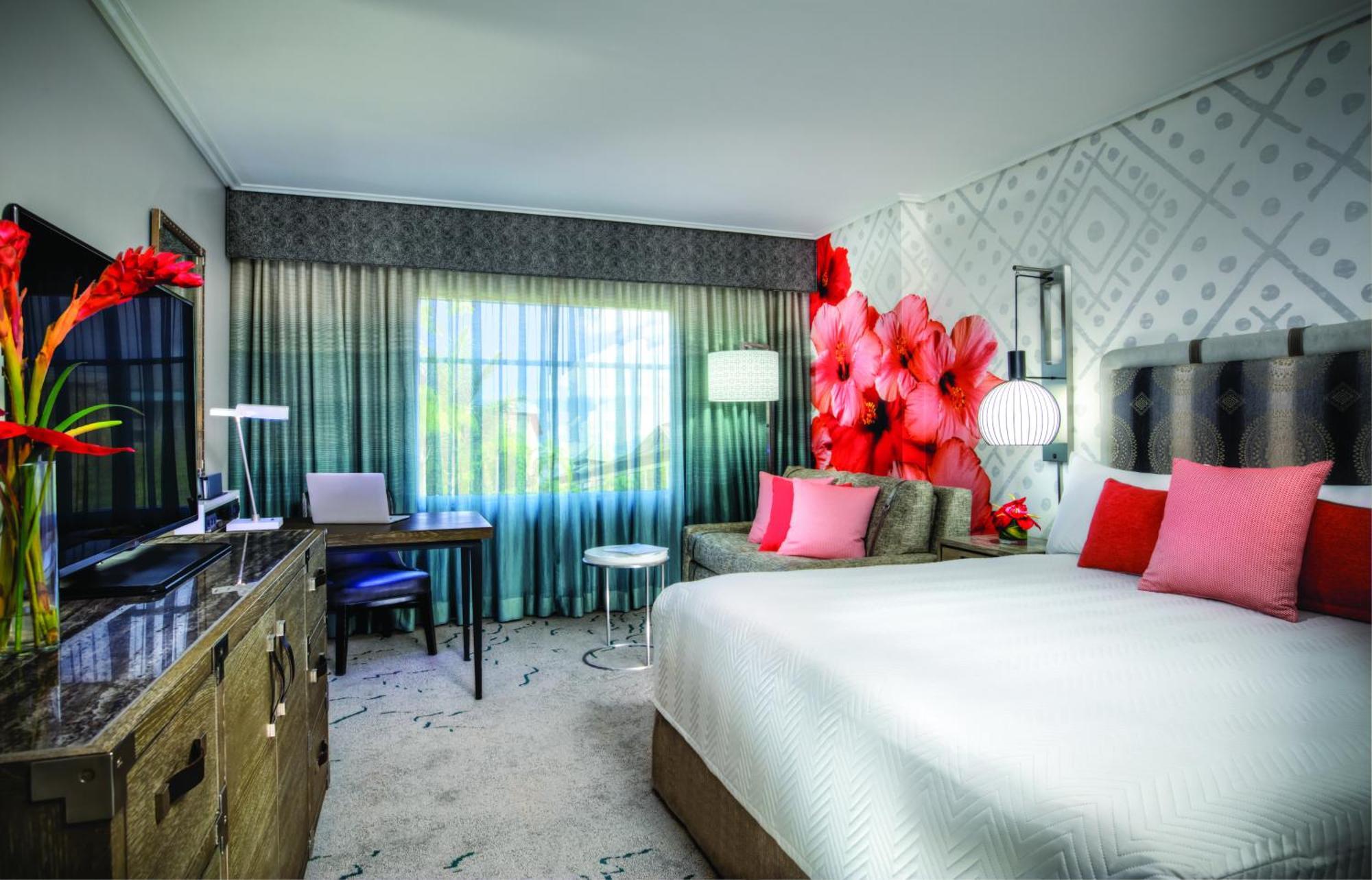 King Room Includes ^ Universal Express Unlimited