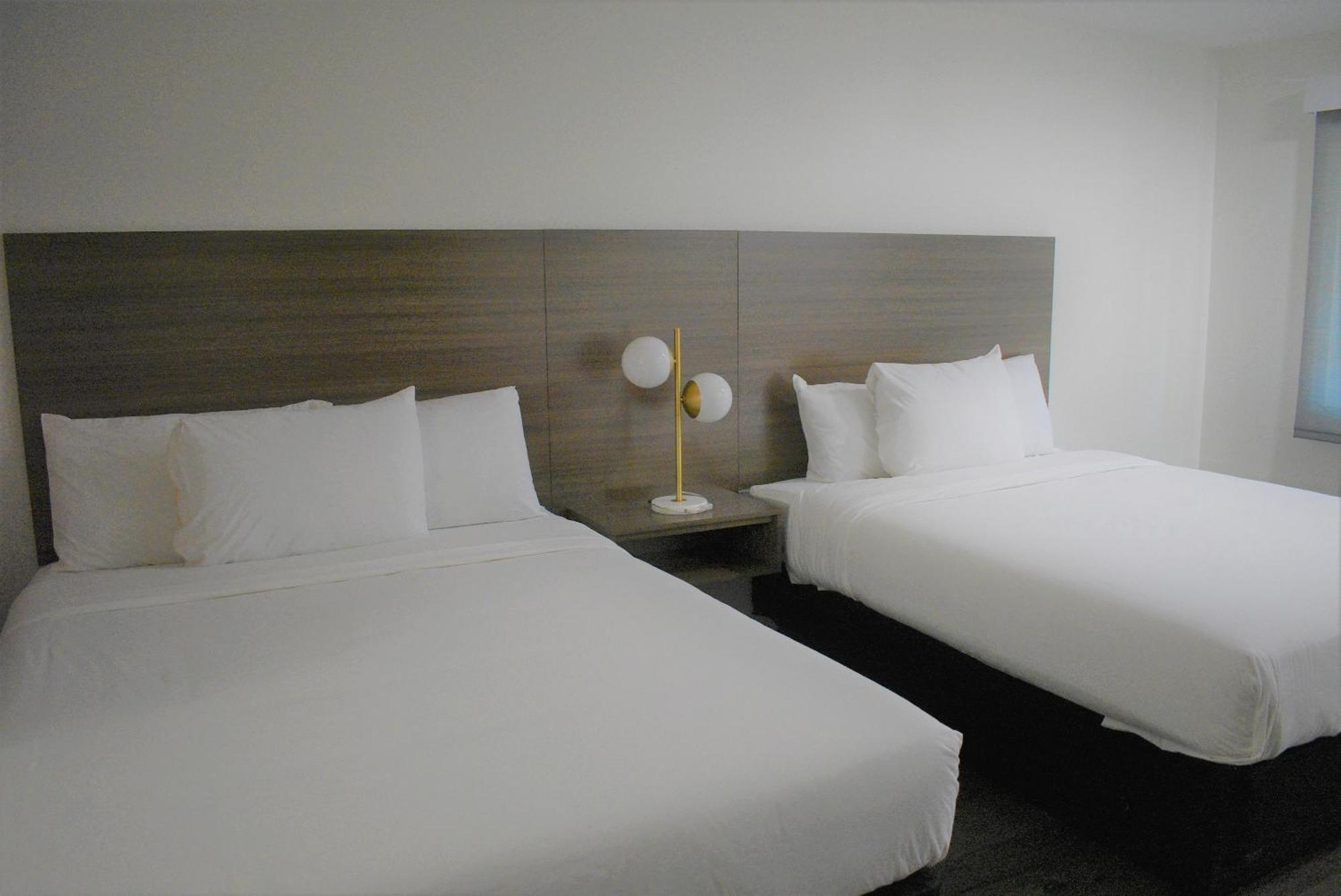 Queen Room Two Queen Beds Non-Smoking