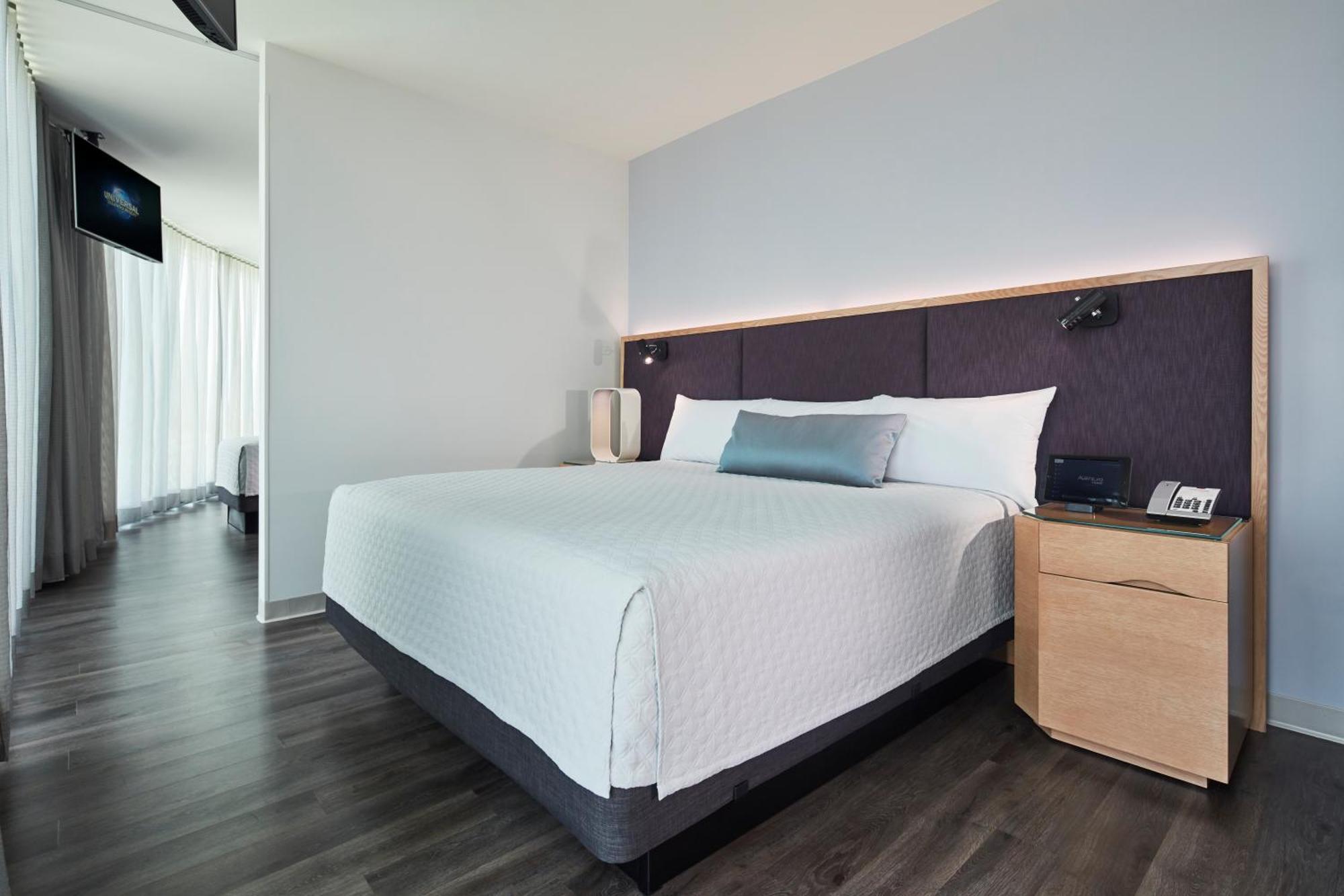 Kids Suite Skyline View Includes Early Park Admission*