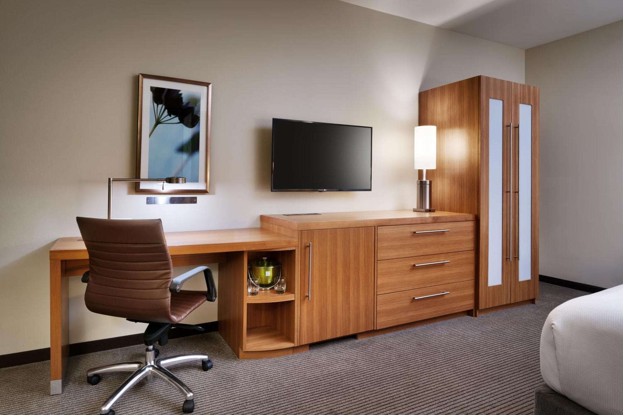 Queen Room Two Queen Beds High Floor