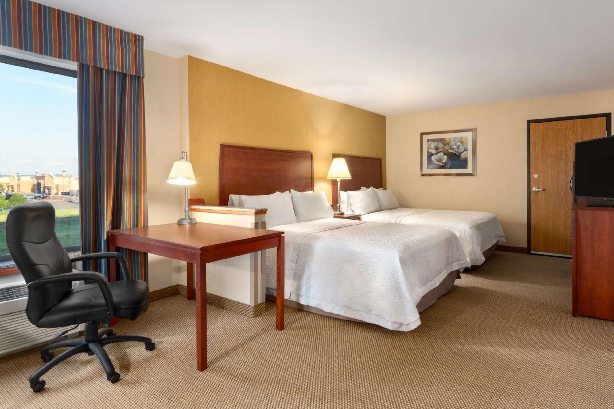 Queen Room Two Queen Beds Mobility Hearing Access or Non-Smoking