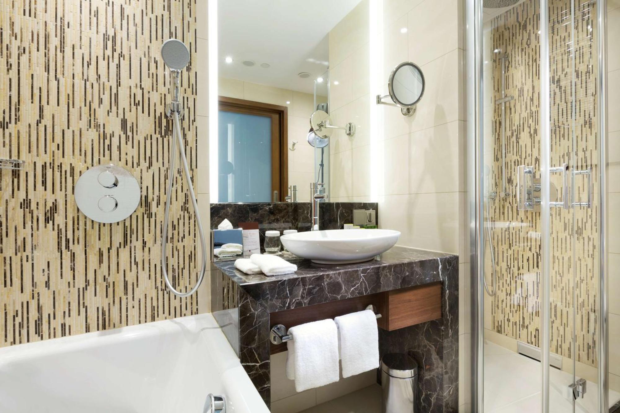 Apartament typu Suite z łóżkiem typu king-size