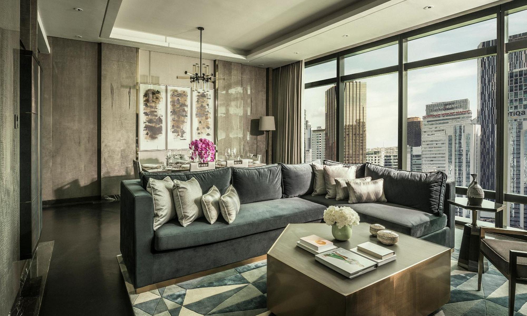 Ambassador King Suite