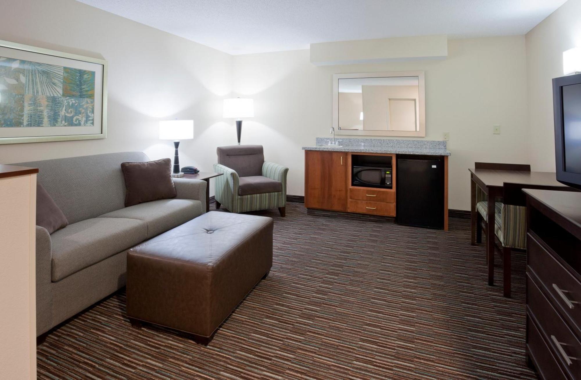 Queen Suite Two Queen Beds