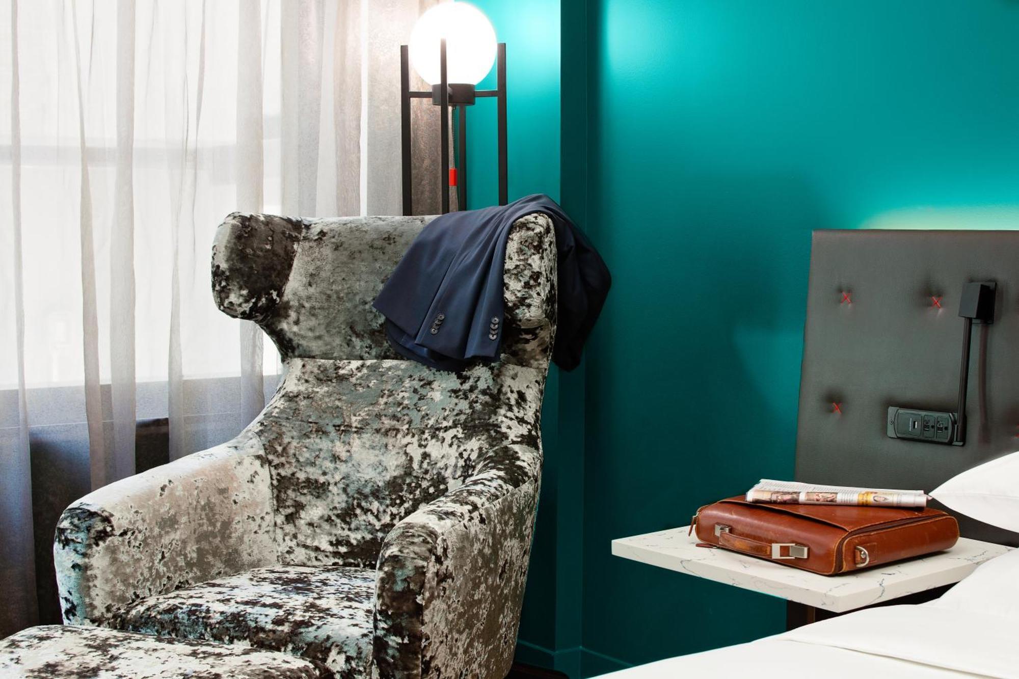 Queen Room Two Queen Beds City View