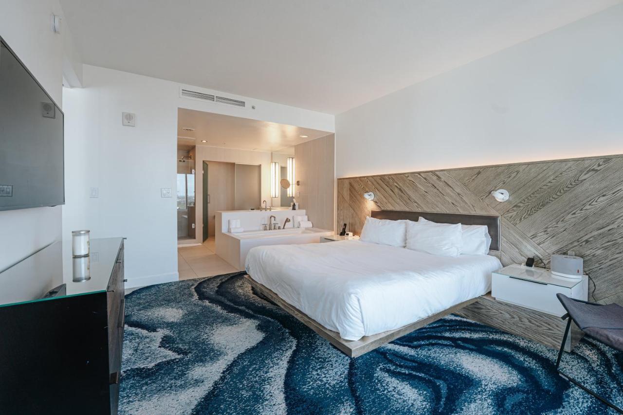 Deluxe Suite Sea View