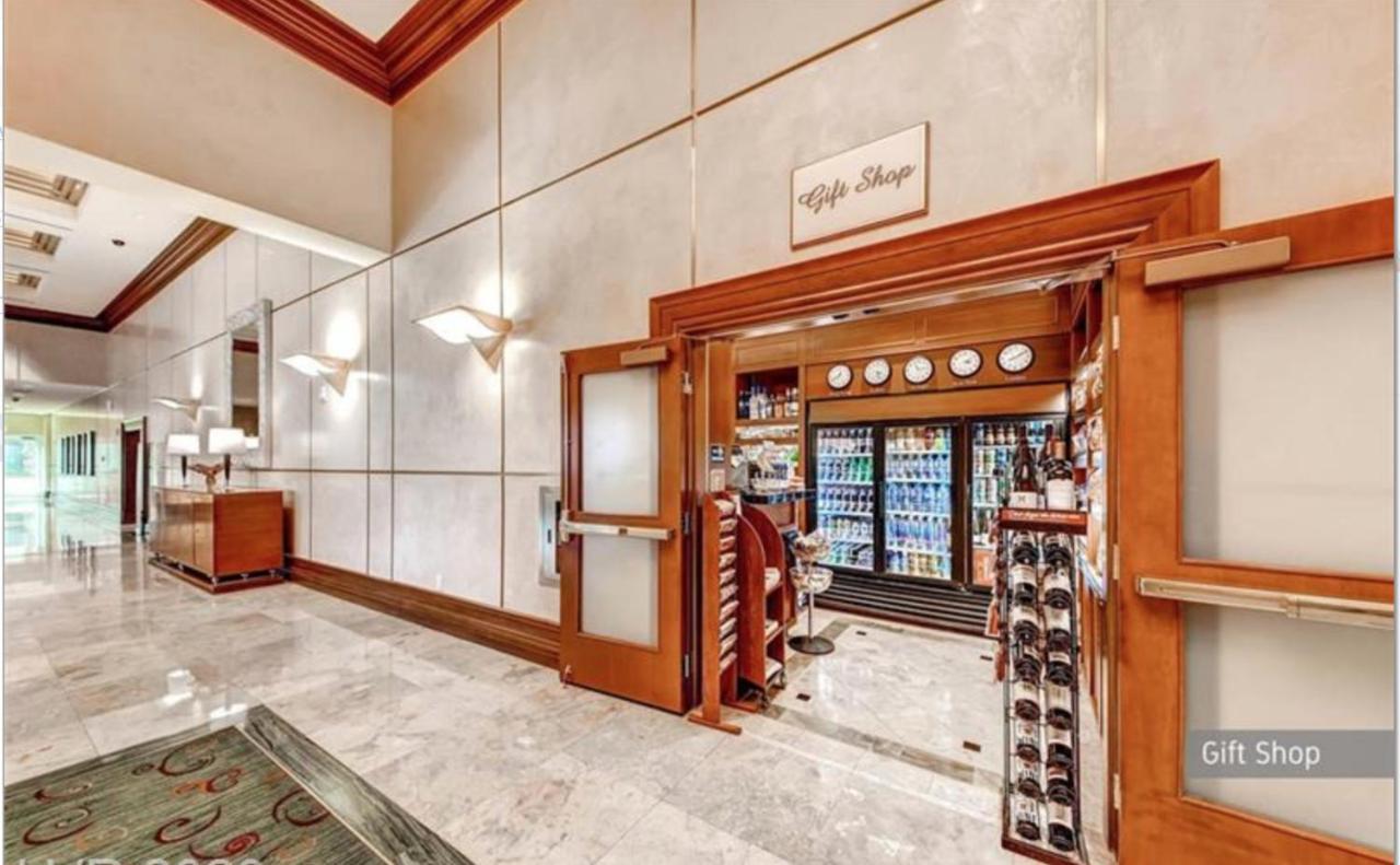Superior King Suite