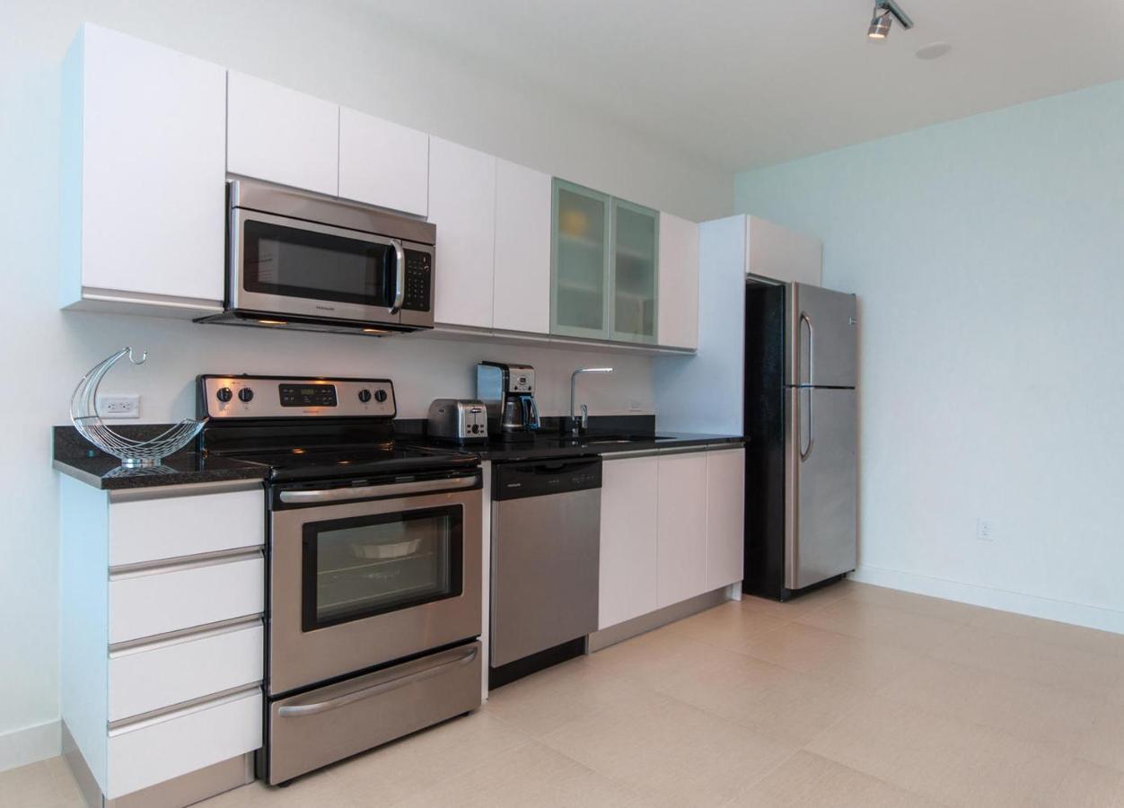 Deluxe One-Bedroom King Suite Partial Ocean View