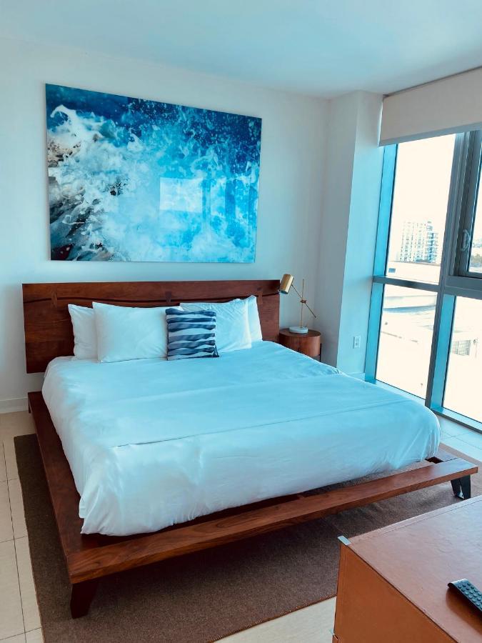 Deluxe One-Bedroom King Suite Partial Ocean View