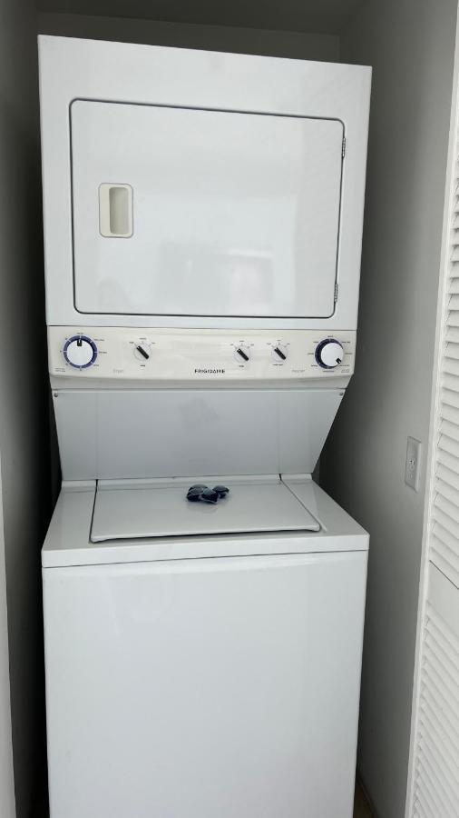 Deluxe One Bedroom King Suite Ocean City View