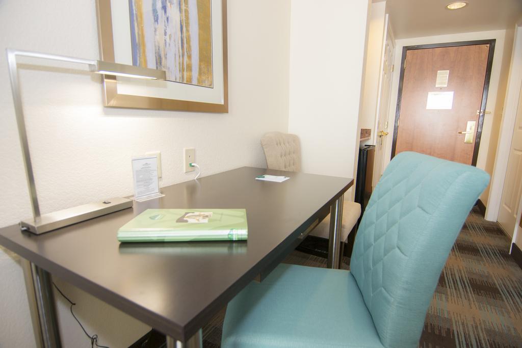 Superior King Studio Suite Non-Smoking