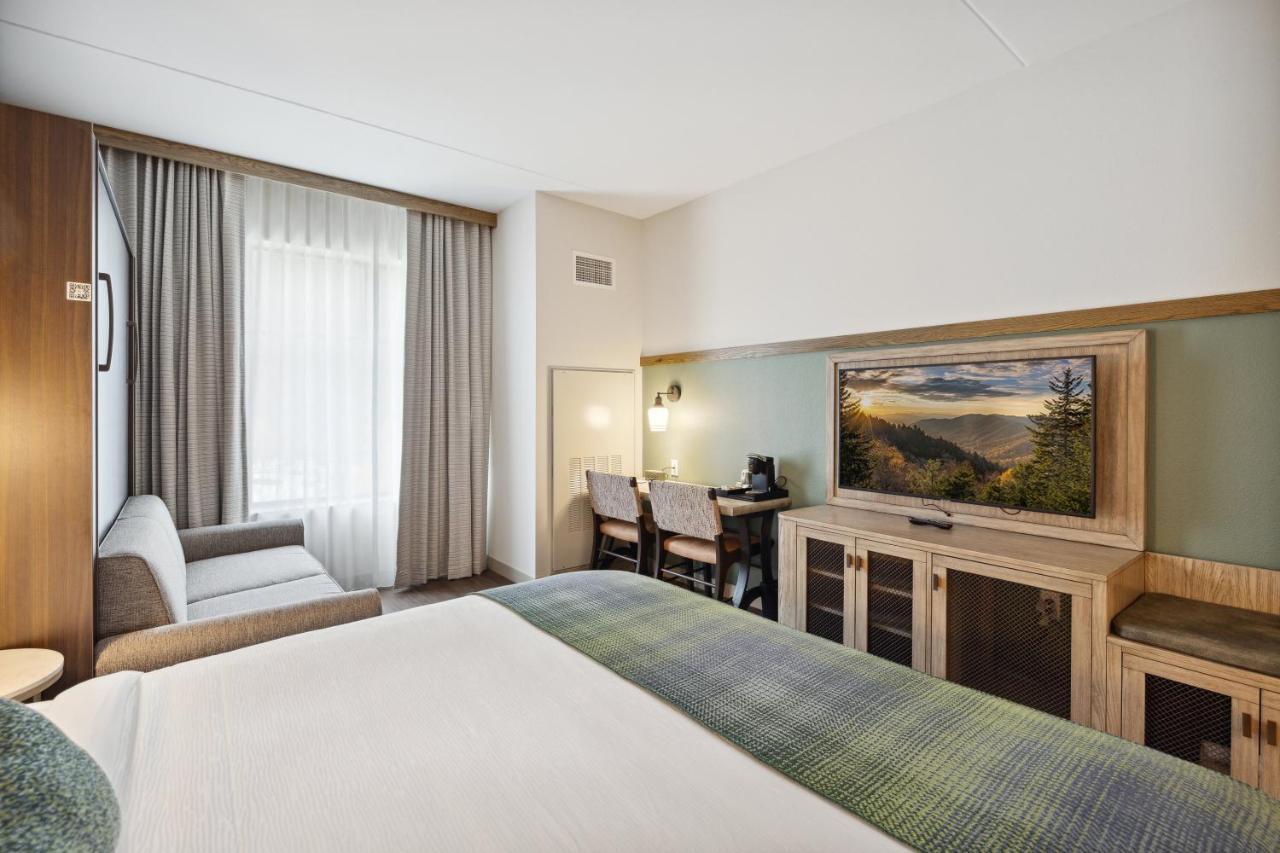 King Room Murphy Bed