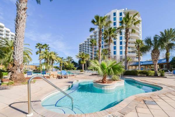 Apartment Pool View