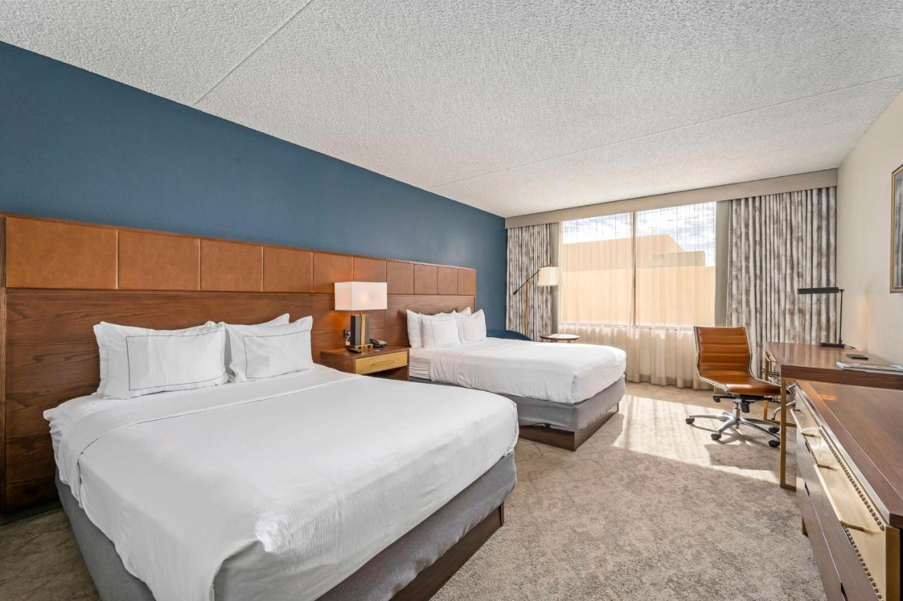 Queen Room Two Queen Beds Tower View