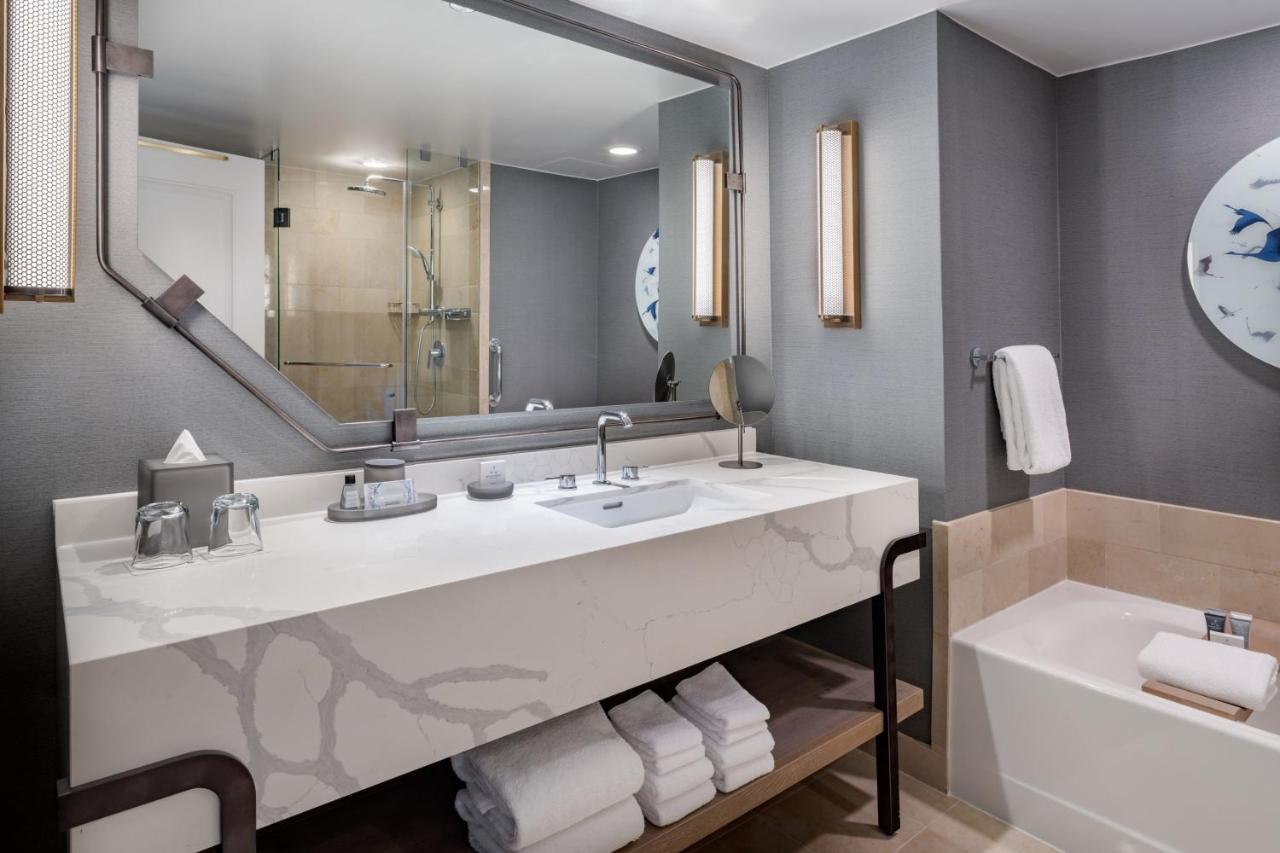 1 King Bed Lakefront View Hearing Accessible Guest Room