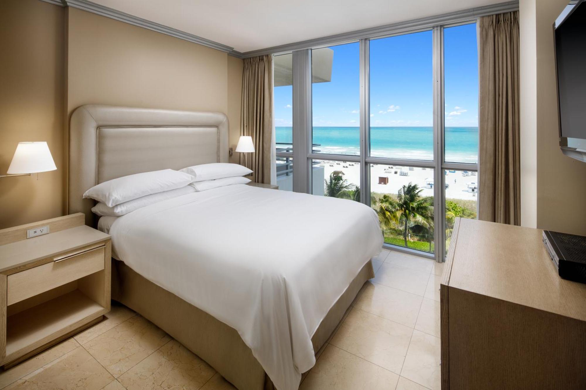 Two-Bedroom Oceanfront Suite Sofa Bed