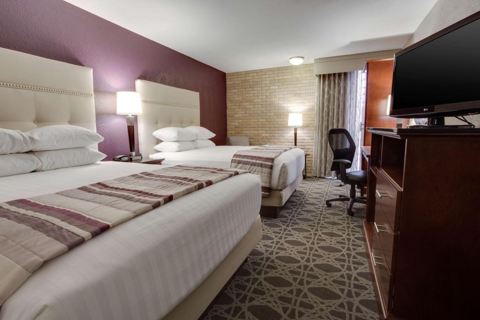 Deluxe Queen Room Two Queen Beds