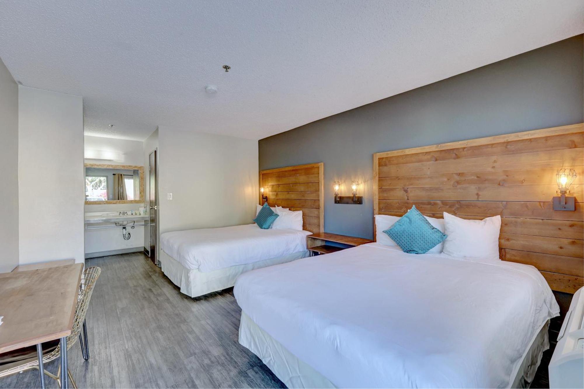 Queen Room Two Queen Beds