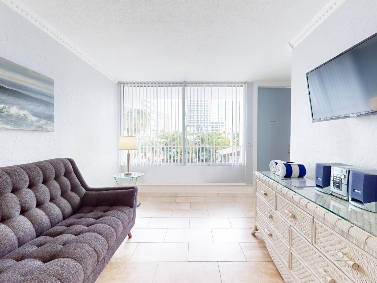 Suite Pool View