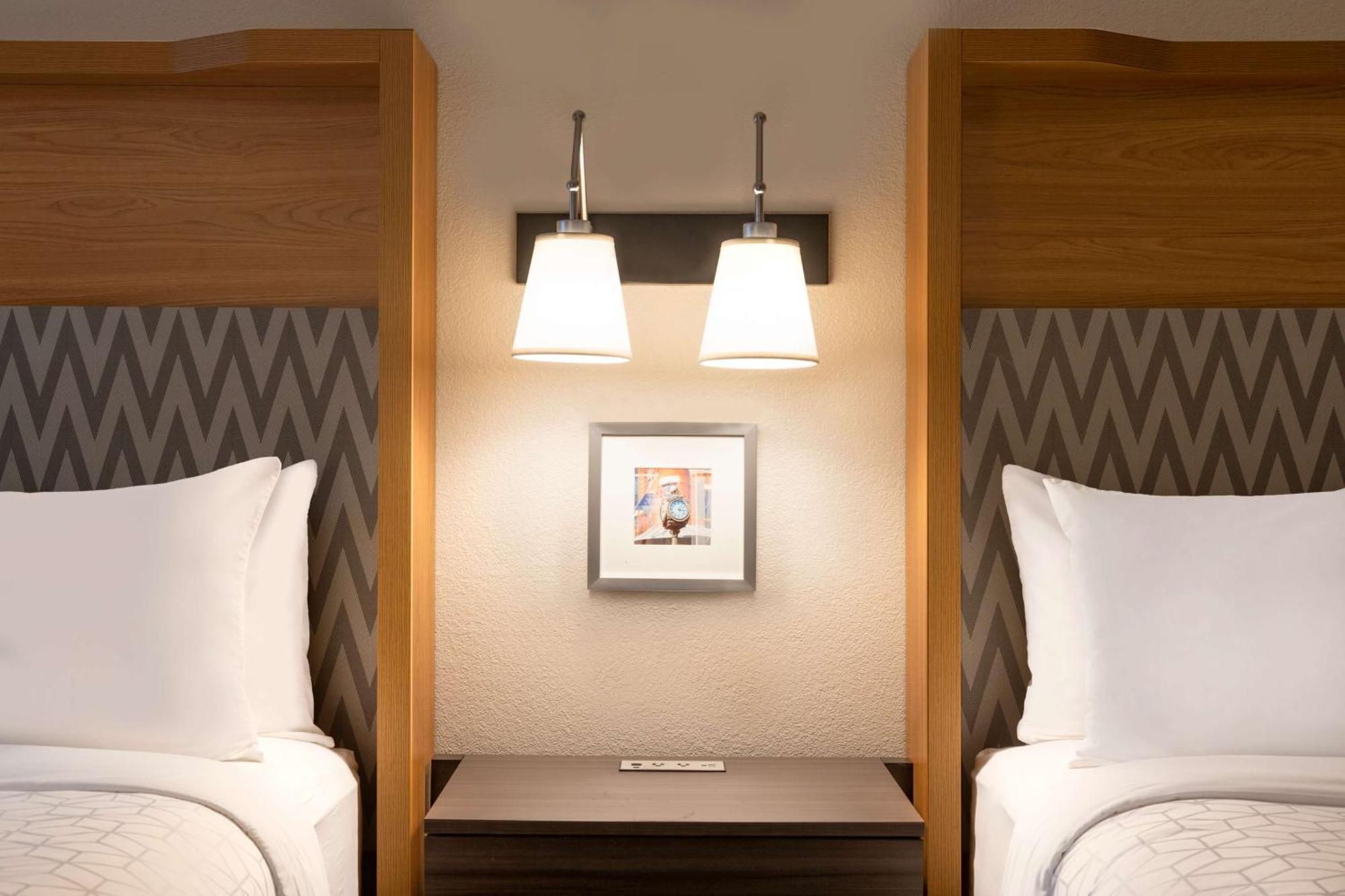 Queen Room Two Queen Beds