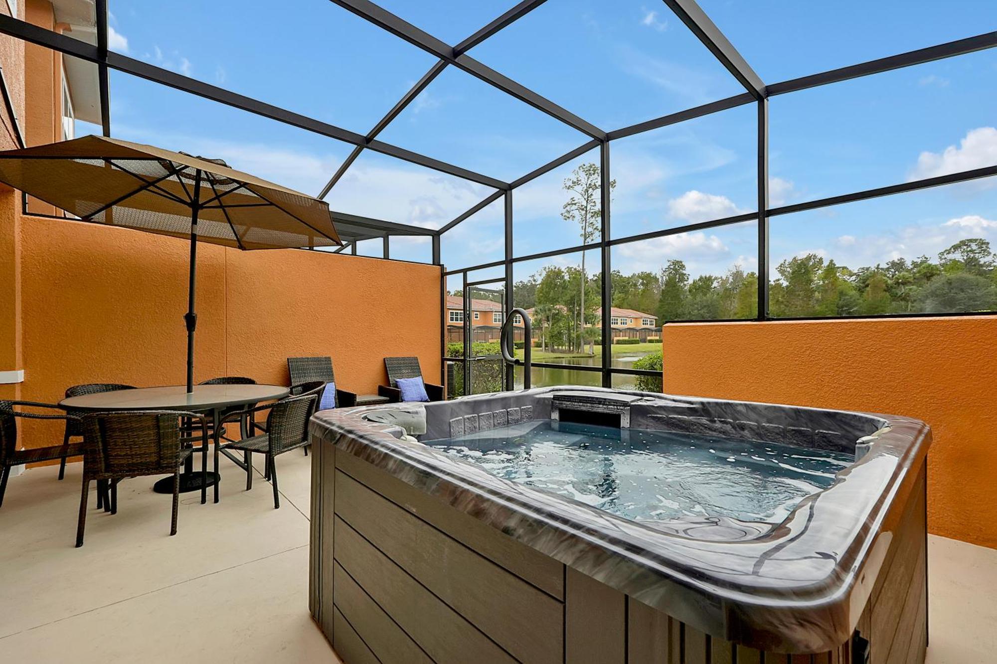 Three-Bedroom Villa Lake View