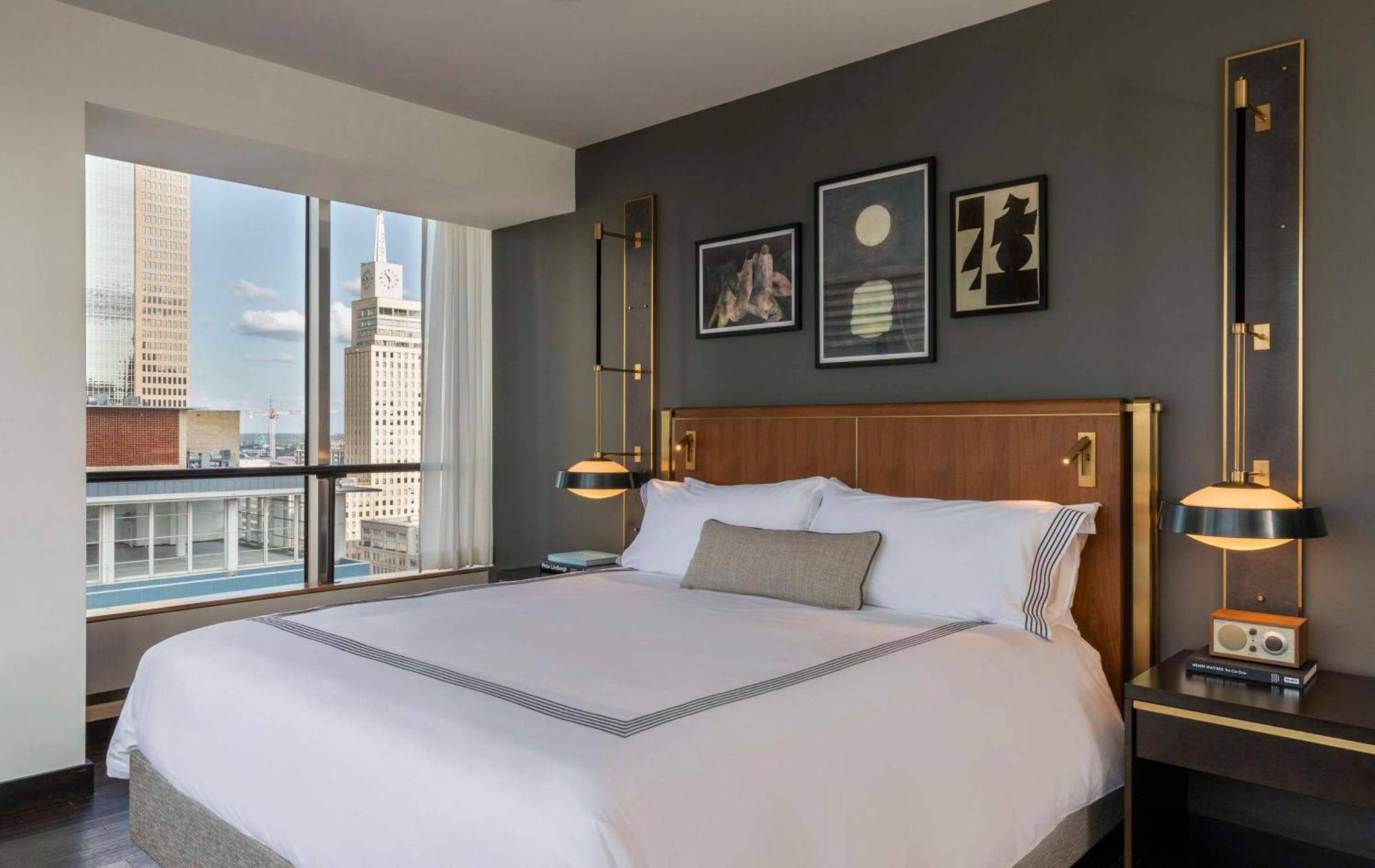 Corner Suite