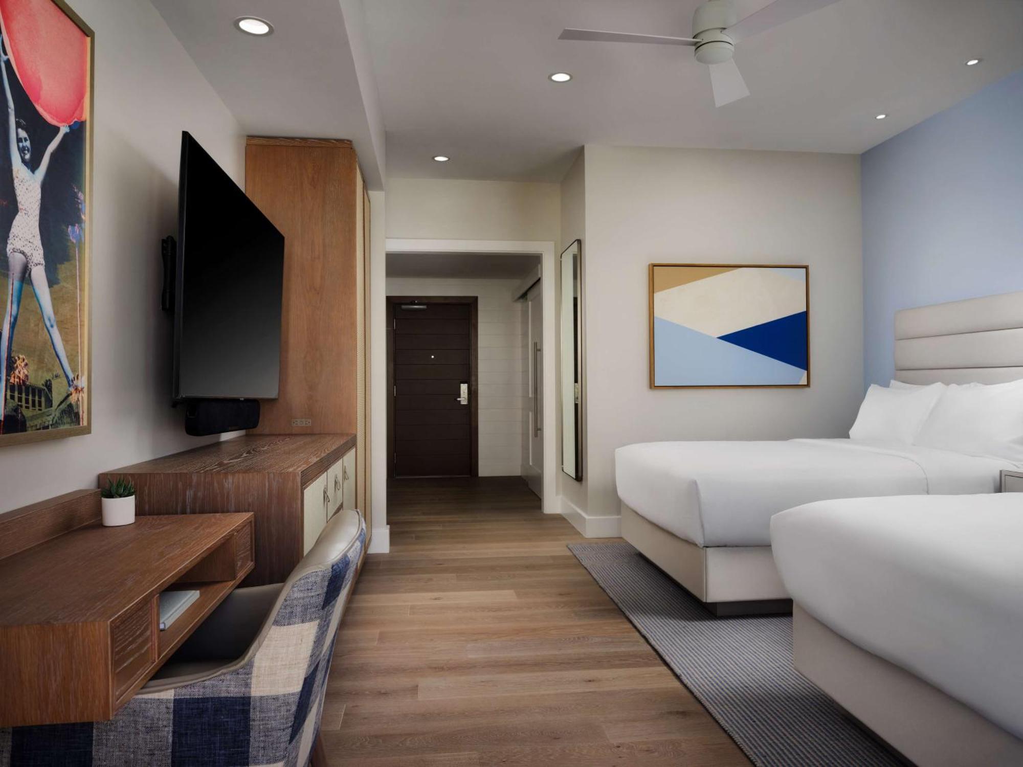 Queen Room Two Queen Beds Bay View