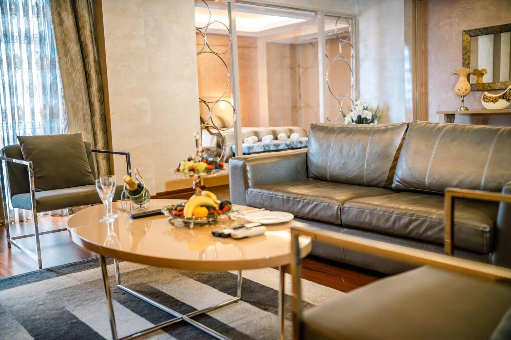 Apartament typu Junior Suite z widokiem na morze