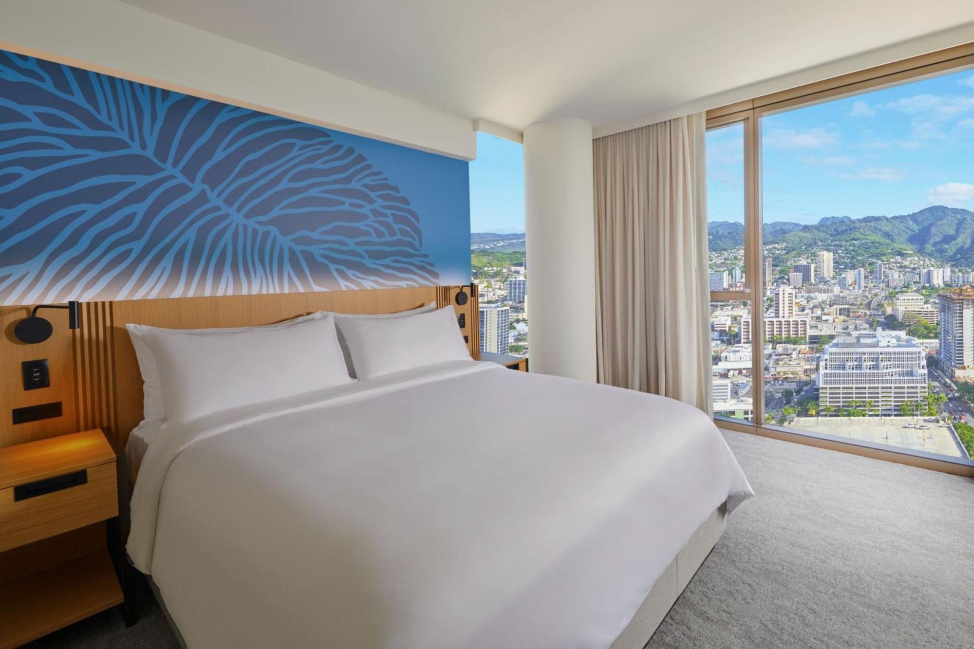 One-Bedroom Residential King Suite Sofa Bed Mountain View