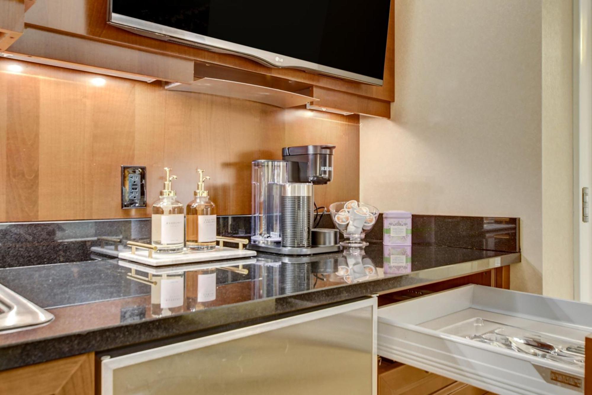 Junior Suite Balcony