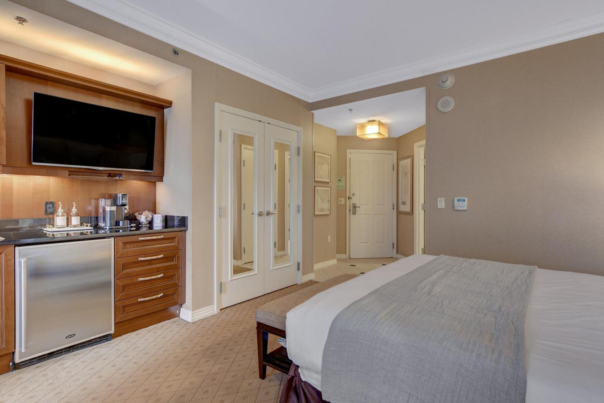 Junior Suite Balcony