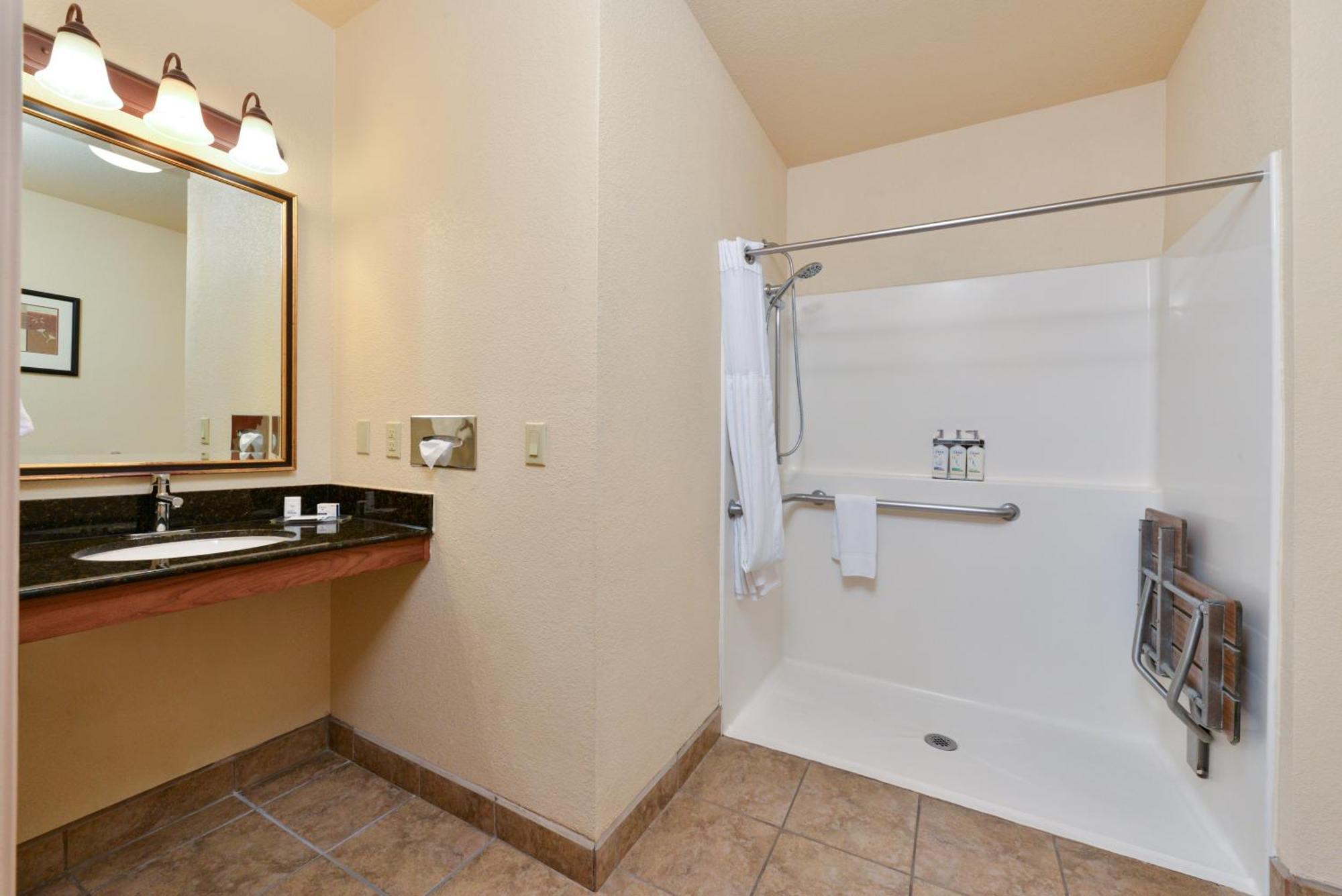 One-Bedroom Suite Communications or Mobility Accessible