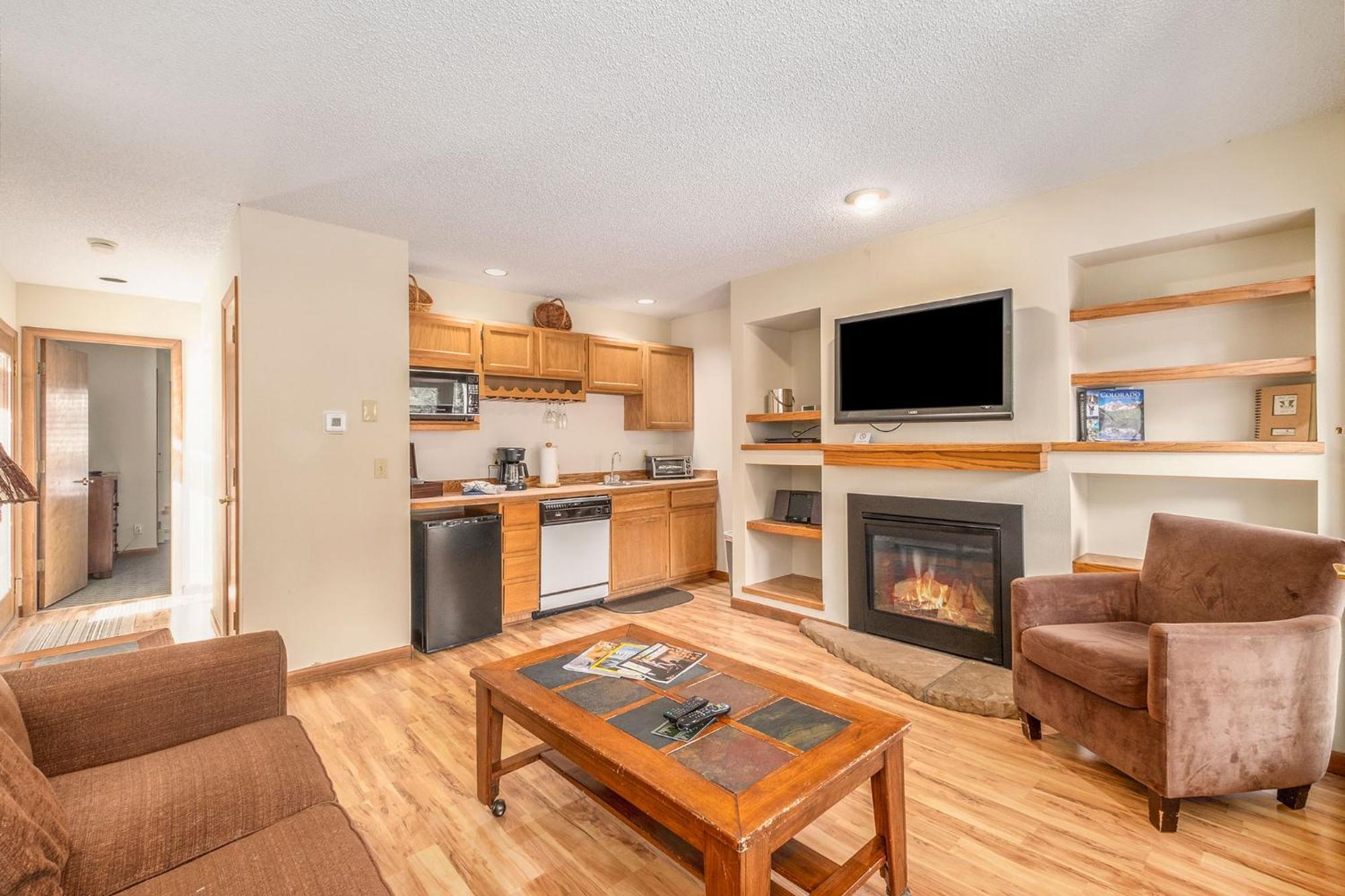 One-Bedroom Suite Kitchenette Stove